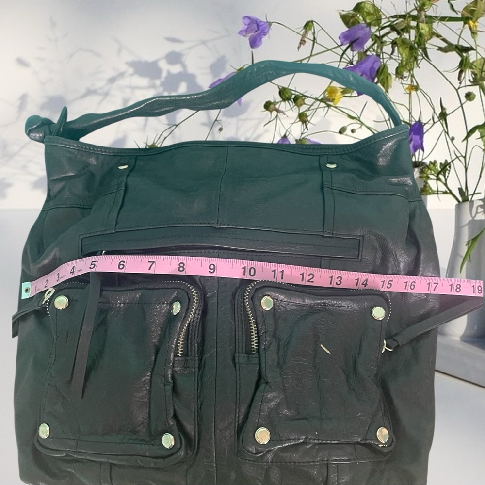 Junior Drake Black Leather Hobo Bag with Slouchy Design - Picture 13 of 16